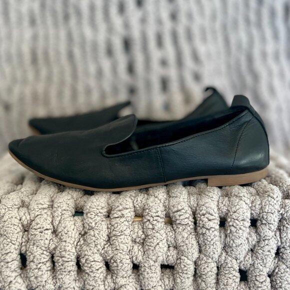 Bueno Leather Flats – Size 8 Black Slip-On Comfort - Picture 12 of 15